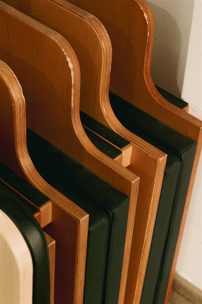 Cabezales de madera y cuero de las máquinas
